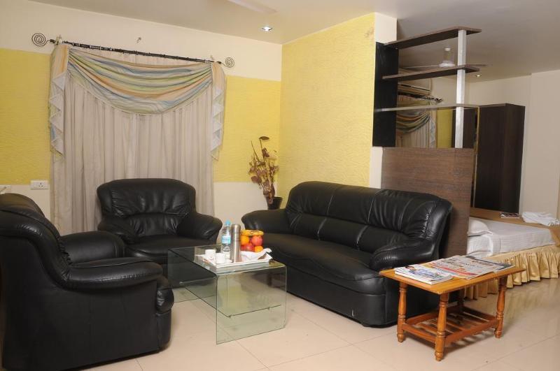 Hotel Tanisha Hyderabad Esterno foto